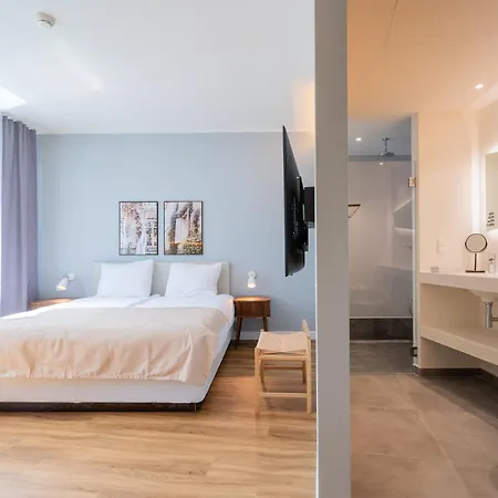 Apartmanhotel Limehome Westerpark 3*