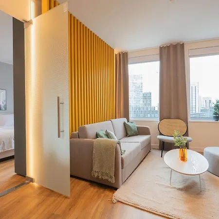 Aparthotel Limehome Gatwickstraat 3*