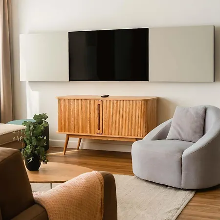 Apartahotel Limehome Westerpark 3*