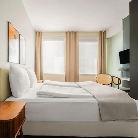 Limehome Westerpark 3* אמסטרדם