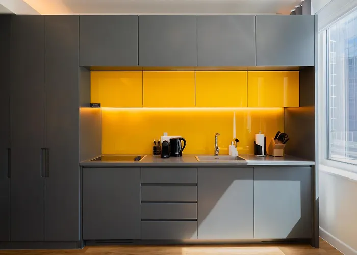 Limehome Gatwickstraat Aparthotel