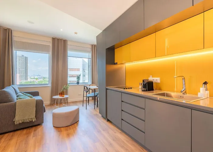 Limehome Gatwickstraat Aparthotel 3*