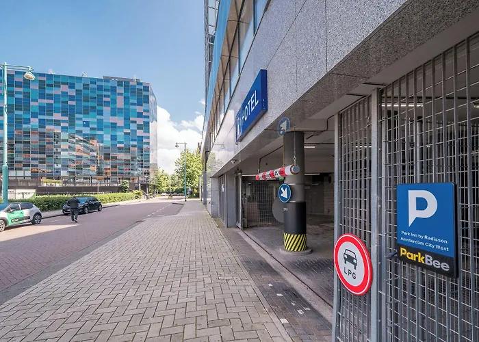 Aparthotel Limehome Gatwickstraat 3*