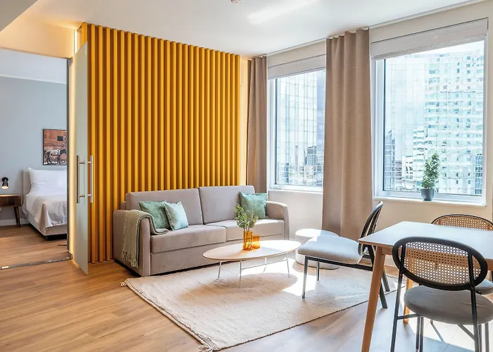 Limehome Gatwickstraat 3*