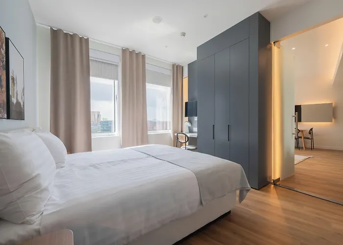 Limehome Gatwickstraat Aparthotel 3*